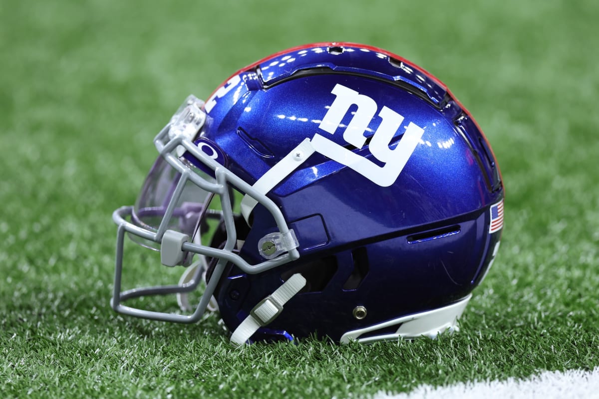 New York Giants helmet